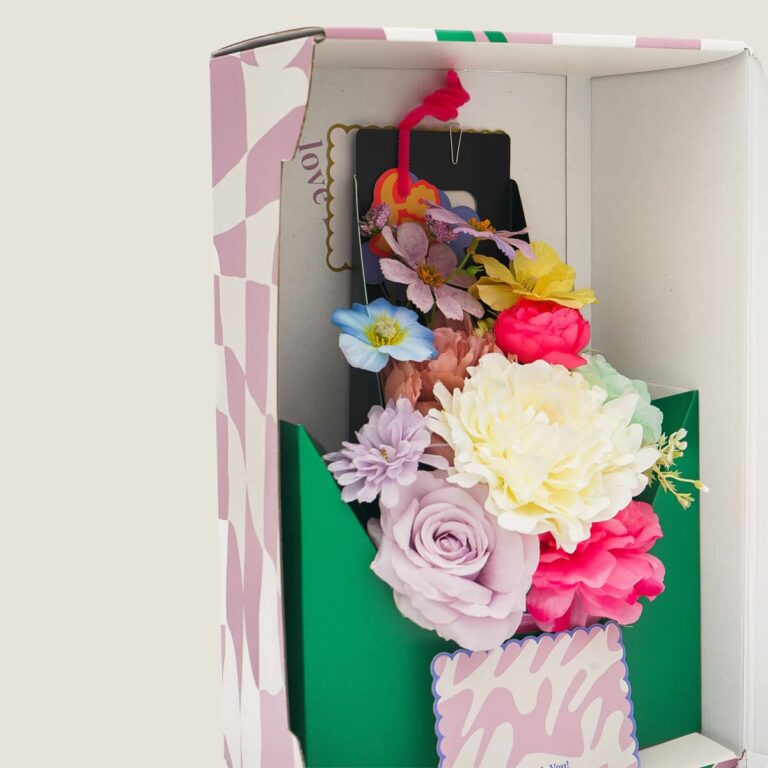FM XOXO Flowermail artificial