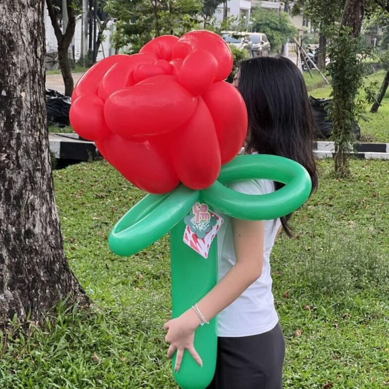 Flowermail Balloon Jumbo Rose Red