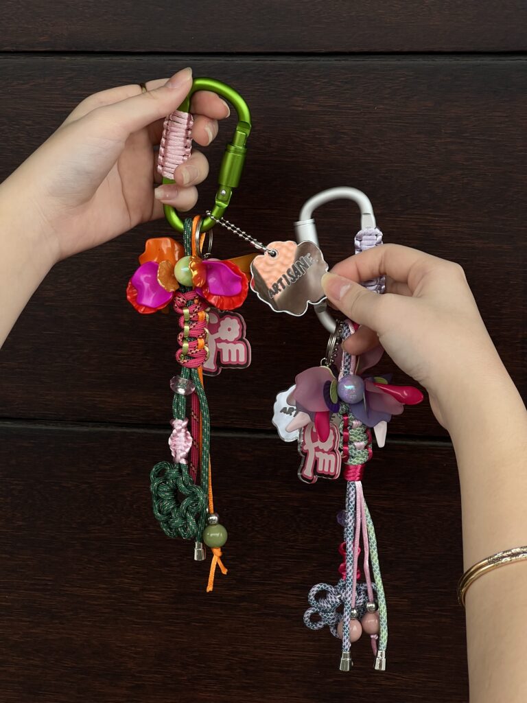 flowermail-artisane-florist-jakarta-bagcharm-1