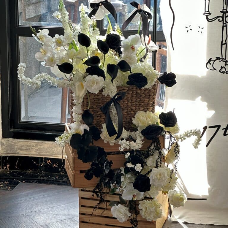 flowermail-florist-jakarta-backdrop-decor-wooden-crate-13