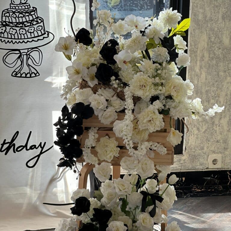 flowermail-florist-jakarta-backdrop-decor-wooden-crate-14