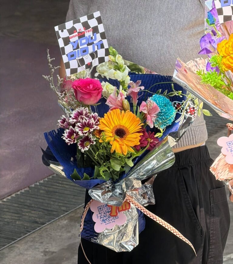 flowermail-florist-jakarta-graduation-series-piastri--thumbnail2026-2