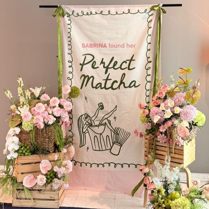 flowermail-florist-jakarta-backdrop-decor-wooden-crate-16