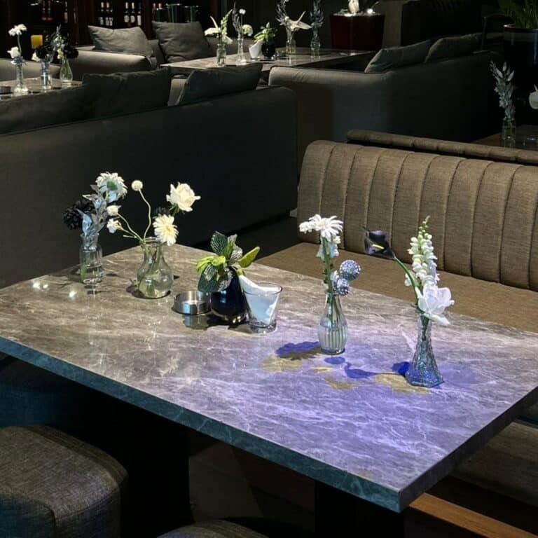 flowermail-florist-jakarta-table-decor-clear-vase-2
